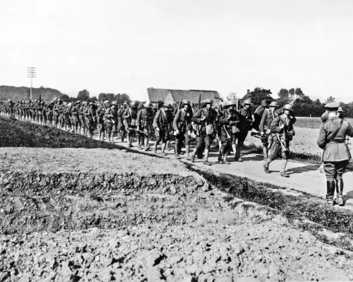 Framed Print : American troops marching, Western Front, France, WW1 Framed Print : American troops marching, Western Front, France, WW1