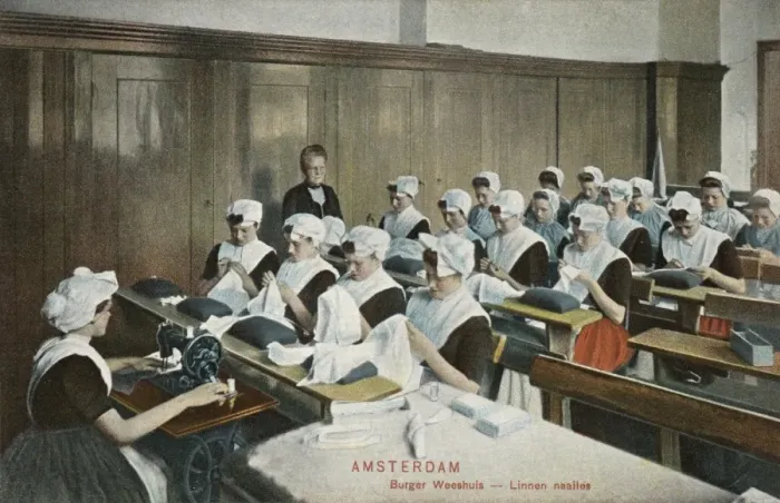 Framed Print : Amsterdam Burger Weeshuis (Orphanage) - Linen Sewing Lessons Framed Print : Amsterdam Burger Weeshuis (Orphanage) - Linen Sewing Lessons