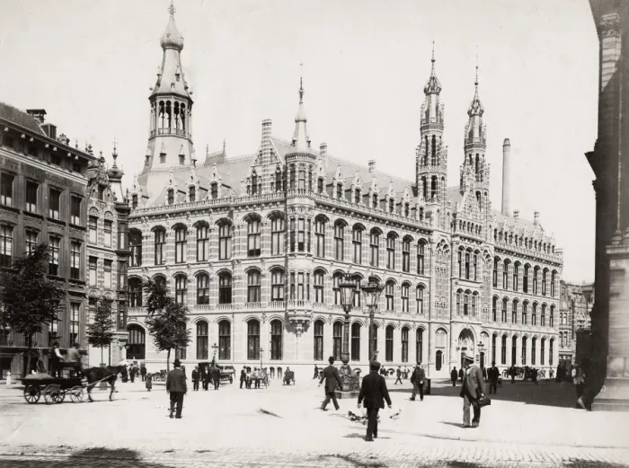 Framed Print : Amsterdam, crowded street with pedestrians and historic buildings Framed Print : Amsterdam, crowded street with pedestrians and historic buildings