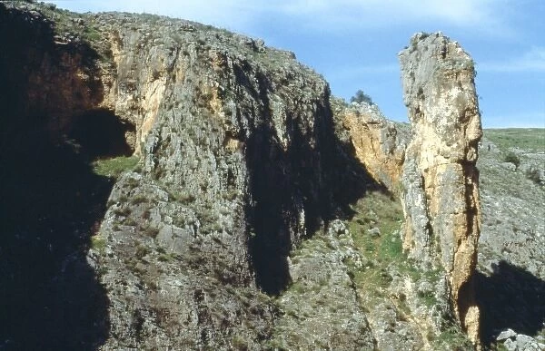 Amud Cave, Israel