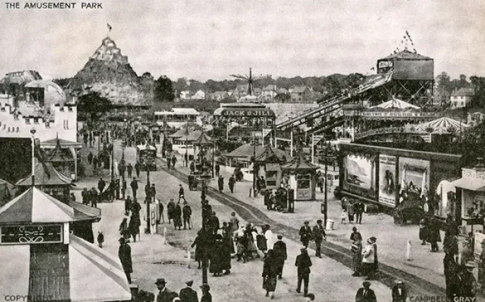 Framed Print : The Amusement Park, British Empire Exhibition, London Framed Print : The Amusement Park, British Empire Exhibition, London