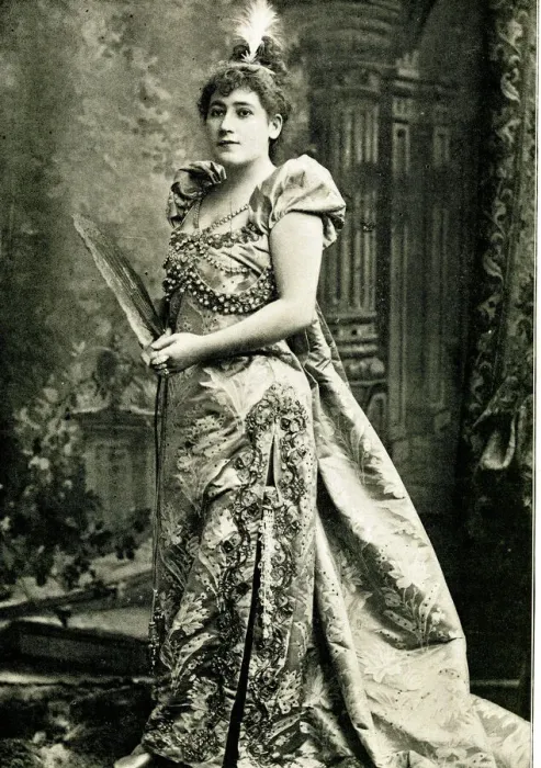 Framed Print : Amy Augarde as Mlle Lange in La Fille de Madame Angot Framed Print : Amy Augarde as Mlle Lange in La Fille de Madame Angot