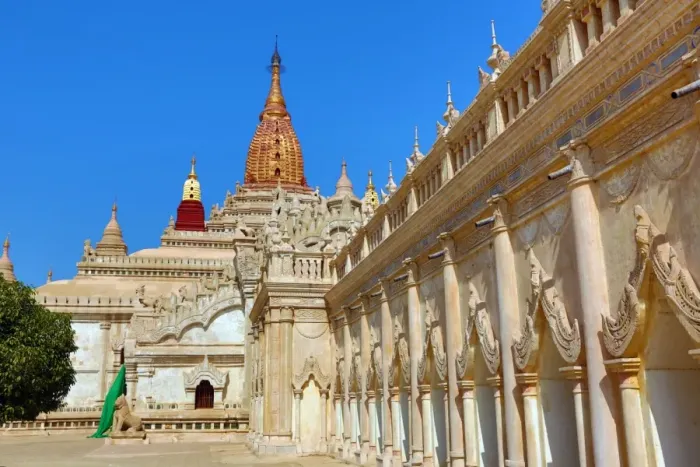 Framed Print : Ananda Pagoda Temple in Old Bagan, Bagan, Myanmar Framed Print : Ananda Pagoda Temple in Old Bagan, Bagan, Myanmar