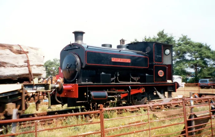 Framed Print : Andrew Barclay 0-4-0 locomotive Little Barford Framed Print : Andrew Barclay 0-4-0 locomotive Little Barford