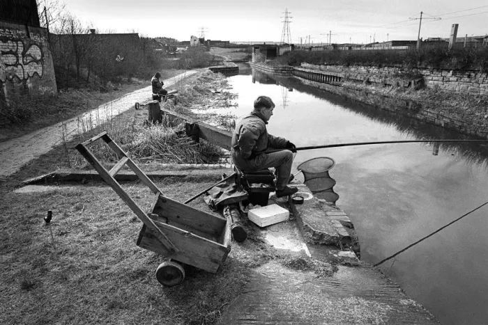 Framed Print : Anglers, Tinsley Locks, Sheffield Framed Print : Anglers, Tinsley Locks, Sheffield