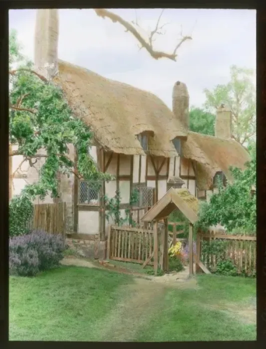 Framed Print : Ann Hathaways cottage, Stratford upon Avon Framed Print : Ann Hathaways cottage, Stratford upon Avon