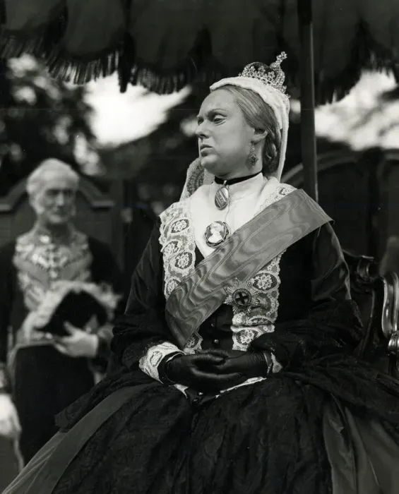 Framed Print : Anna Neagle in the film Victoria the Great Framed Print : Anna Neagle in the film Victoria the Great