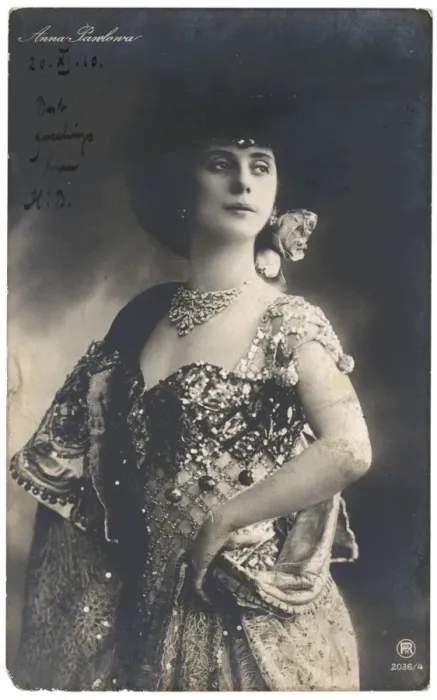 Framed Print : Anna Pavlova / Postcard Framed Print : Anna Pavlova / Postcard