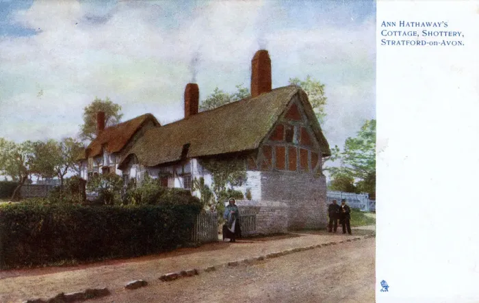 Framed Print : Anne Hathaways Cottage, Shottery, Stratford-on-Avon Framed Print : Anne Hathaways Cottage, Shottery, Stratford-on-Avon