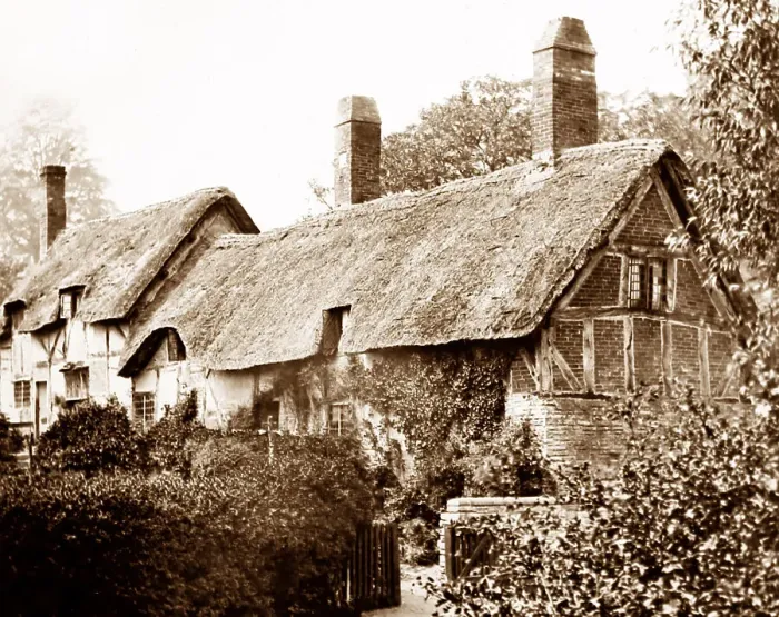 Framed Print : Anne Hathaway's Cottage, Stratford upon Avon Framed Print : Anne Hathaway's Cottage, Stratford upon Avon