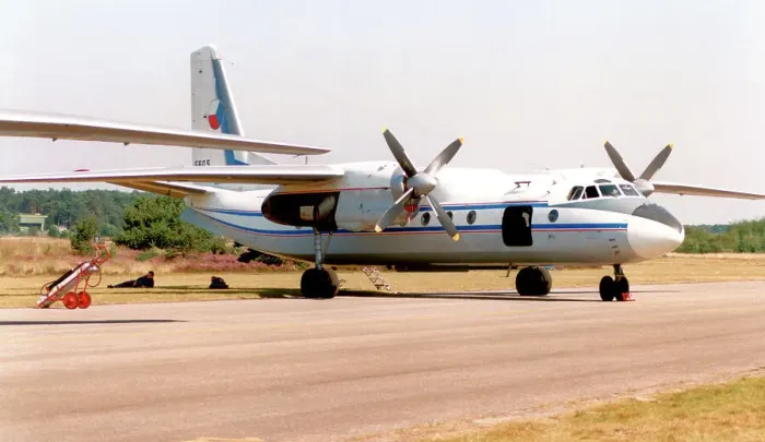 Framed Print : Antonov An-24RV 5605 Framed Print : Antonov An-24RV 5605