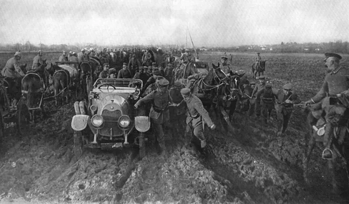 Framed Print : In the appalling, muddy conditions of Serbia, German motoris Framed Print : In the appalling, muddy conditions of Serbia, German motoris