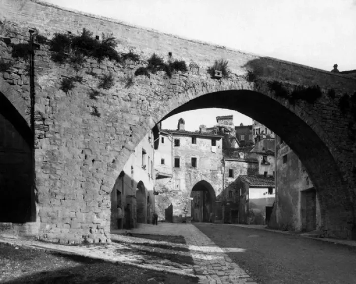 Framed Print : Appian Way, Perugia, Italy Framed Print : Appian Way, Perugia, Italy