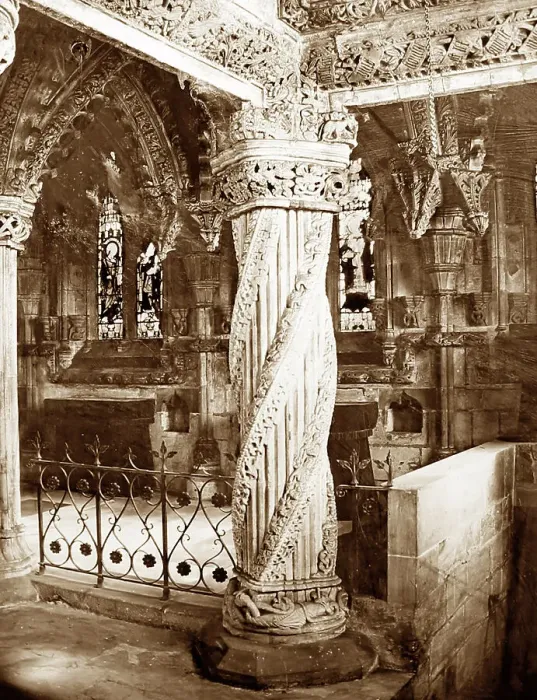 Framed Print : Apprentice Pillar, Rosslyn Chapel, Scotland Framed Print : Apprentice Pillar, Rosslyn Chapel, Scotland