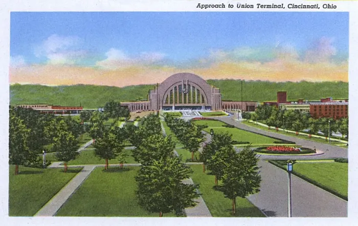 Framed Print : Approach to Union Terminal, Cincinnati, Ohio, USA Framed Print : Approach to Union Terminal, Cincinnati, Ohio, USA