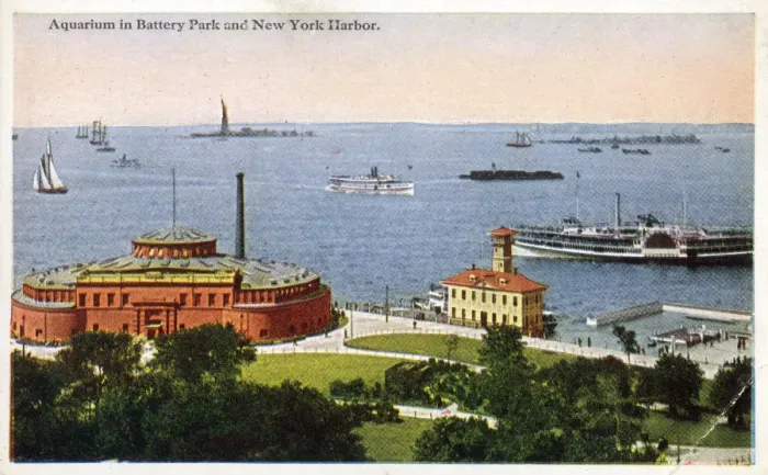 Framed Print : Aquarium (formerly Fort Clinton) in Battery Park and New York Harbour, NYC, USA Framed Print : Aquarium (formerly Fort Clinton) in Battery Park and New York Harbour, NYC, USA