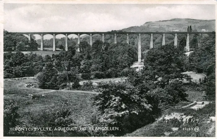 Framed Print : The Aqueduct, Pontcysyllte, Denbighshire Framed Print : The Aqueduct, Pontcysyllte, Denbighshire
