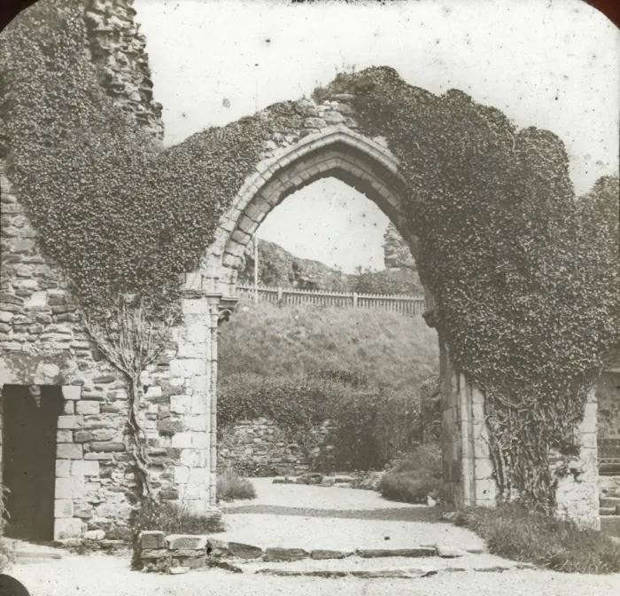 Framed Print : Arch at Hastings Castle, East Sussex, England Framed Print : Arch at Hastings Castle, East Sussex, England