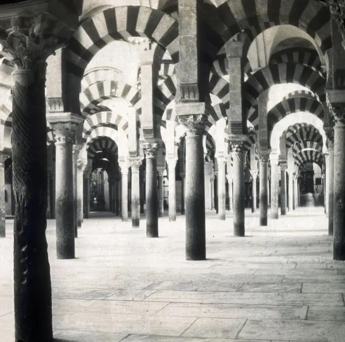 Framed Print : Arches in Mosque-Cathedral of Cordoba, Spain Framed Print : Arches in Mosque-Cathedral of Cordoba, Spain