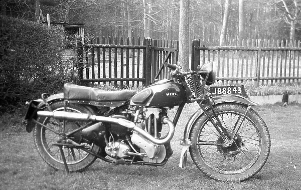 Ariel 1938 Red Hunter 350cc motorcycle