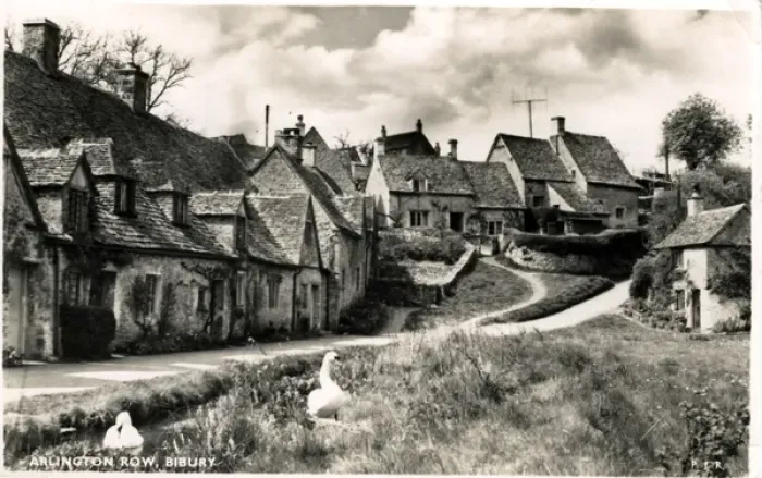 Framed Print : Arlington Row, Bibury, Gloucestershire Framed Print : Arlington Row, Bibury, Gloucestershire