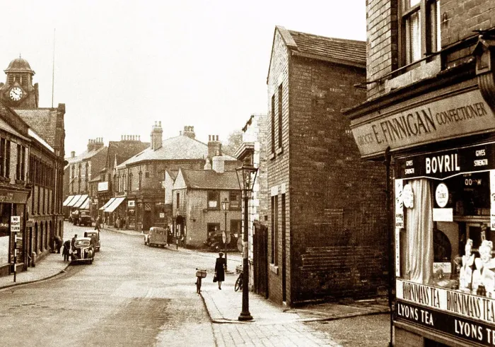 Framed Print : Armley Stocks Hill probably 1930s Framed Print : Armley Stocks Hill probably 1930s