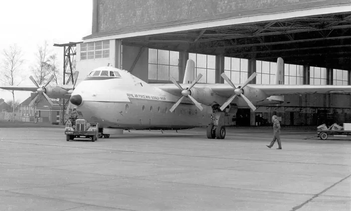 Framed Print : Armstrong Whitworth AW.660 Argosy E.1 XN816 Framed Print : Armstrong Whitworth AW.660 Argosy E.1 XN816