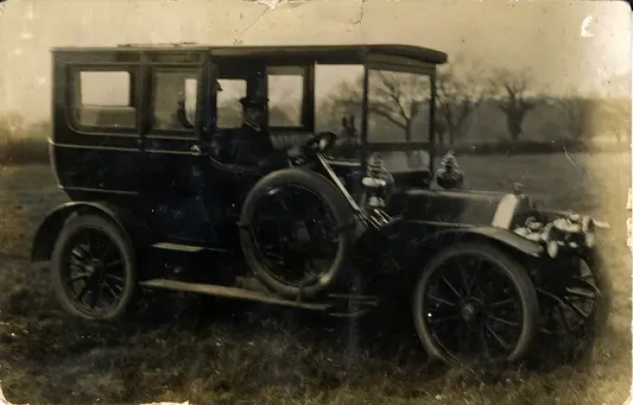 Framed Print : Armstrong Whitworth Vintage Car - Automobile Framed Print : Armstrong Whitworth Vintage Car - Automobile