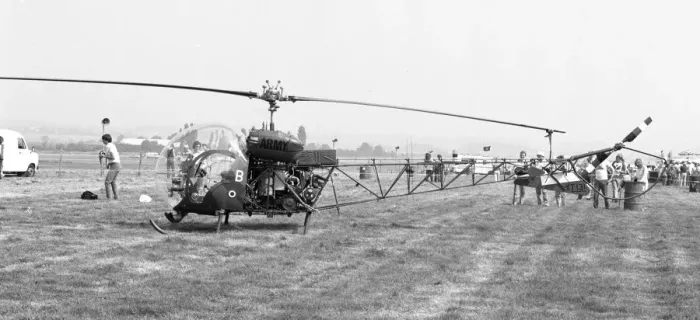 Framed Print : Army Air Corps Agusta-Bell 47G-3B1 Sioux AH. 1 XT131 Framed Print : Army Air Corps Agusta-Bell 47G-3B1 Sioux AH. 1 XT131