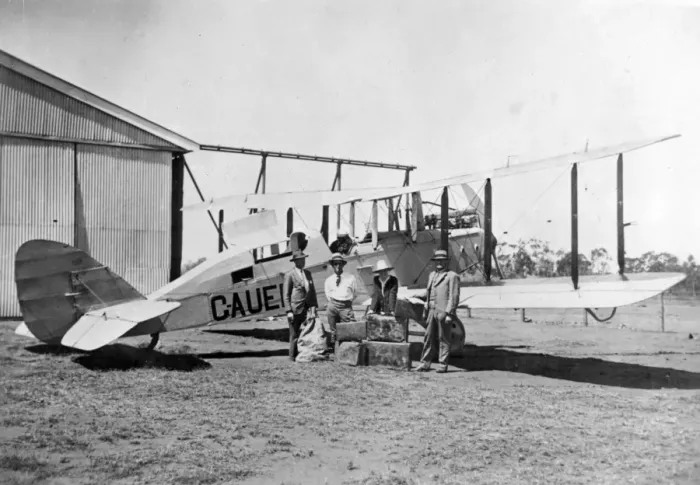 Framed Print : Arrival of the first de Havilland DH9C G-AUEja at Charlevil Framed Print : Arrival of the first de Havilland DH9C G-AUEja at Charlevil