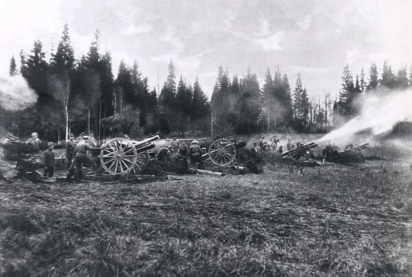 Artillery in action, Russian Front, WW1