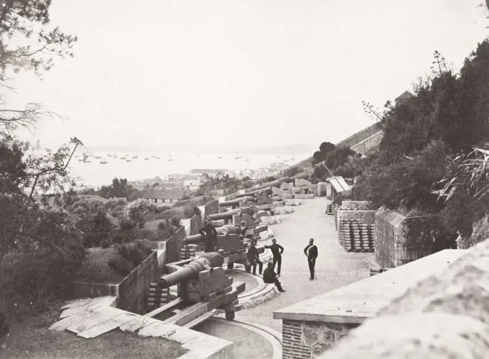 Framed Print : Artillery battery and soldiers, Gibraltar Framed Print : Artillery battery and soldiers, Gibraltar