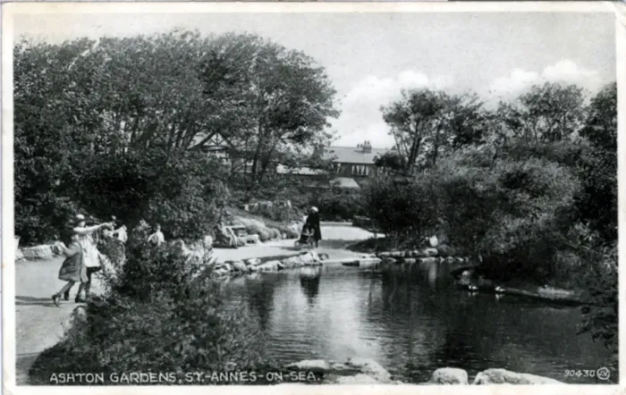 Framed Print : Ashton Gardens, St Annes-On-Sea, Lancashire