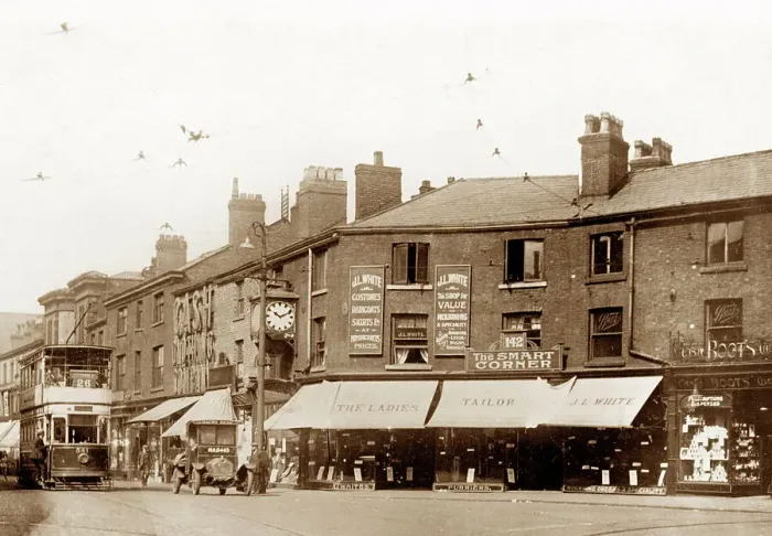 Framed Print : Ashton-under-Lyne Old Square early 1900s Framed Print : Ashton-under-Lyne Old Square early 1900s
