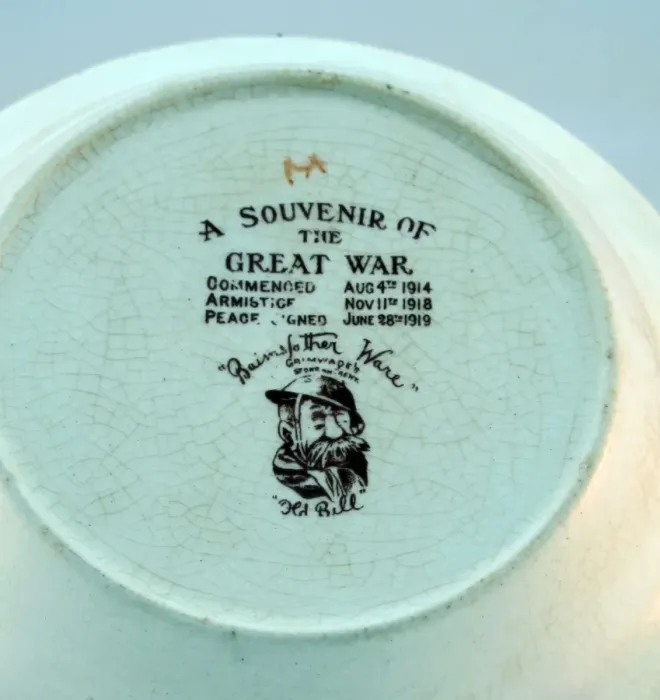 Framed Print : Ashtray with ornate border - Bairnsfatherware Framed Print : Ashtray with ornate border - Bairnsfatherware