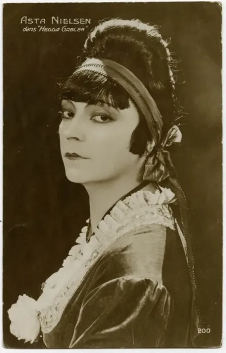 Framed Print : Asta Nielsen Framed Print : Asta Nielsen