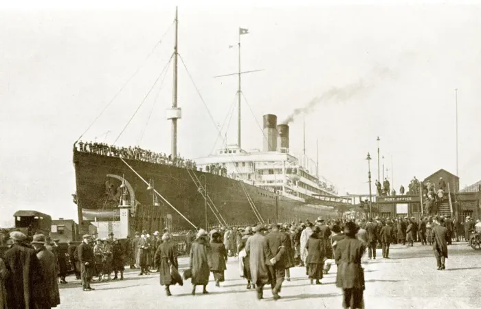 Framed Print : Atlantic Liner at Liverpool Landing Stage Framed Print : Atlantic Liner at Liverpool Landing Stage