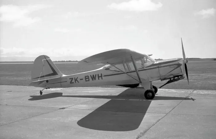 Framed Print : Auster J-5 Aiglet ZK-BWH Framed Print : Auster J-5 Aiglet ZK-BWH