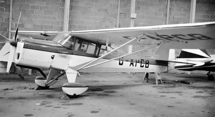 Framed Print : Auster J-5Q Alpine G-APCB Framed Print : Auster J-5Q Alpine G-APCB