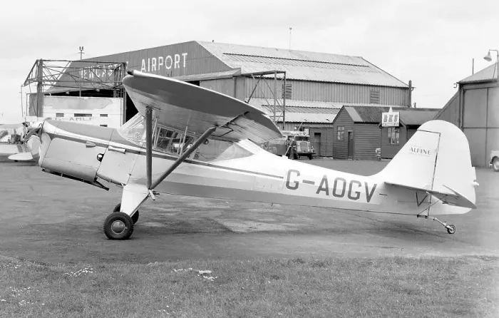 Framed Print : Auster J-5R Alpine G-AOGV Framed Print : Auster J-5R Alpine G-AOGV