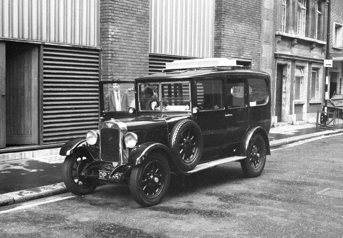 Framed Print : Austin 12 / 4 Heavy Saloon, regn. DP7657 Framed Print : Austin 12 / 4 Heavy Saloon, regn. DP7657