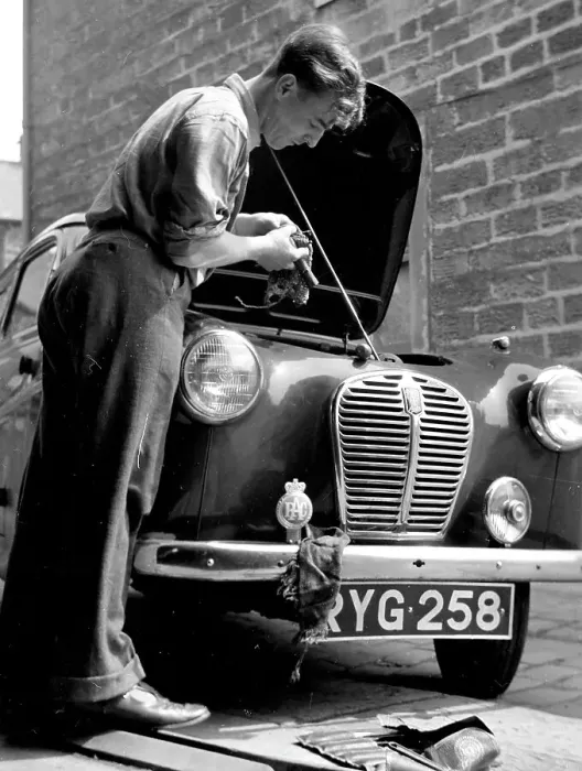 Framed Print : Austin A35 Countryman RYG 258 Framed Print : Austin A35 Countryman RYG 258