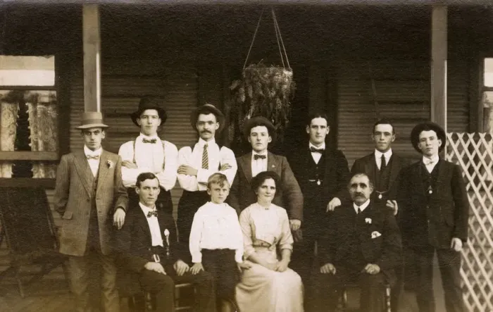 Framed Print : Australia - Large Family outside home at Kalgoorlie Framed Print : Australia - Large Family outside home at Kalgoorlie