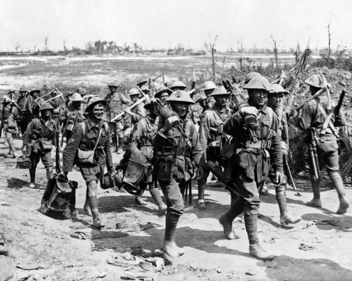 Framed Print : Australian machine gunners returning from trenches, WW1 Framed Print : Australian machine gunners returning from trenches, WW1