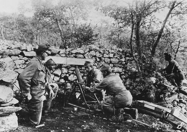 Austrian gunners operating mortar, WW1