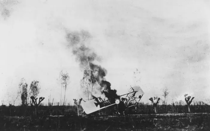 Framed Print : Austrian plane crashing, WW1 Framed Print : Austrian plane crashing, WW1