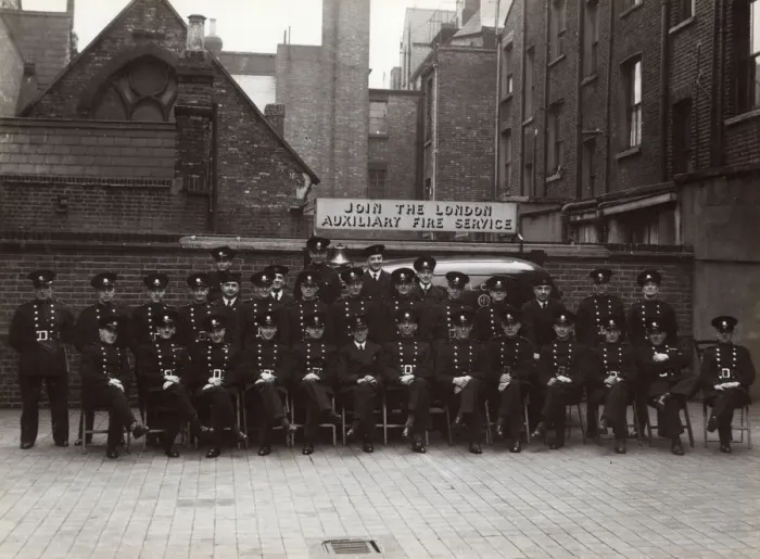 Framed Print : Auxiliary firefighters group photograph, WW2 Framed Print : Auxiliary firefighters group photograph, WW2