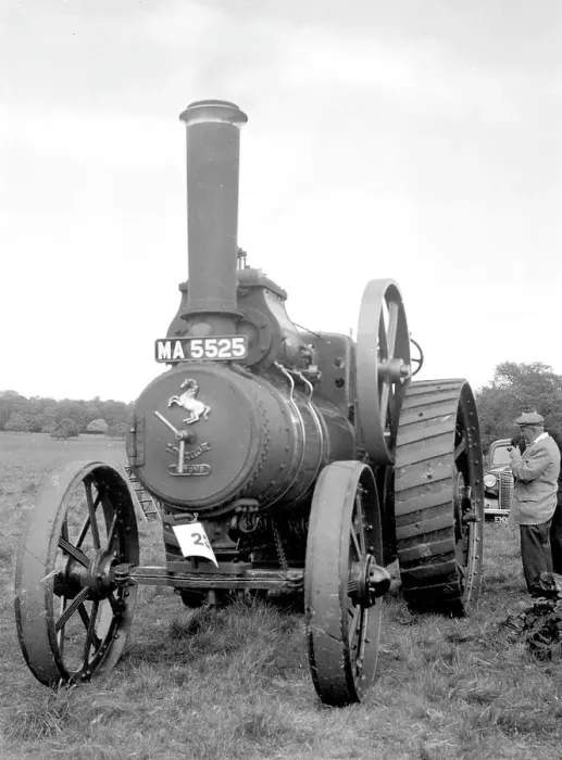 Framed Print : Aveling & Porter General Purpose Engine - Elizabeth Framed Print : Aveling & Porter General Purpose Engine - Elizabeth