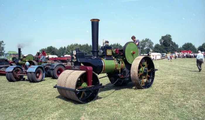 Framed Print : Aveling and Porter Road Roller 8752 Framed Print : Aveling and Porter Road Roller 8752