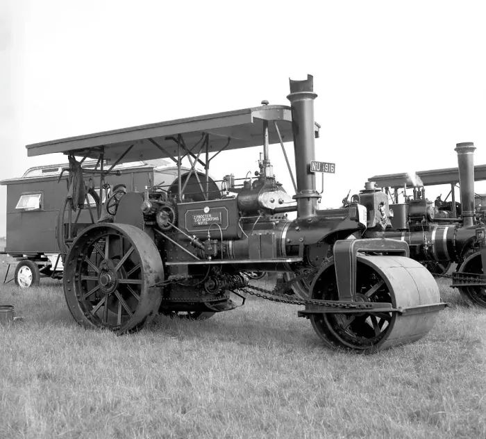 Framed Print : Aveling & Porter Road Roller number: 10571, Edna Framed Print : Aveling & Porter Road Roller number: 10571, Edna